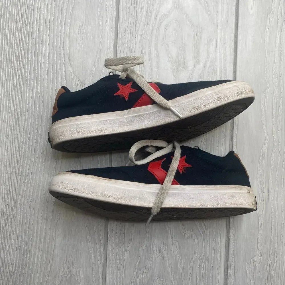 Converse Black & Red One Star Low-Top Sneakers Youth Size 1.5 Y